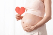 聪明妈妈都知道补充孕妇多种维生素，在孕期更好地守护孕妈健康